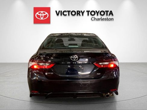 Used 2023 Toyota Camry SE FWD image 4