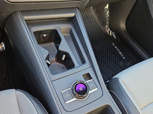 New 2026 Volkswagen Tiguan SE R-Line image 16