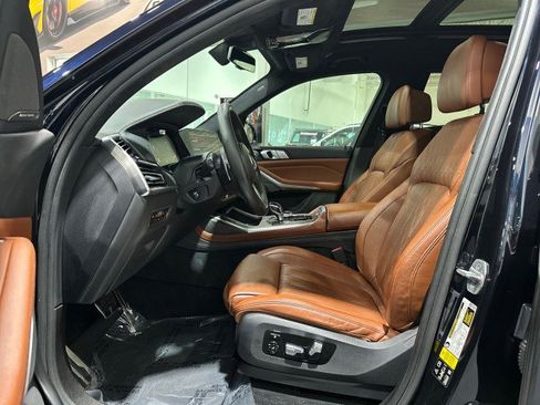 Used 2019 BMW X7 xDrive50i w/ M Sport Package AWD/4WD image 71