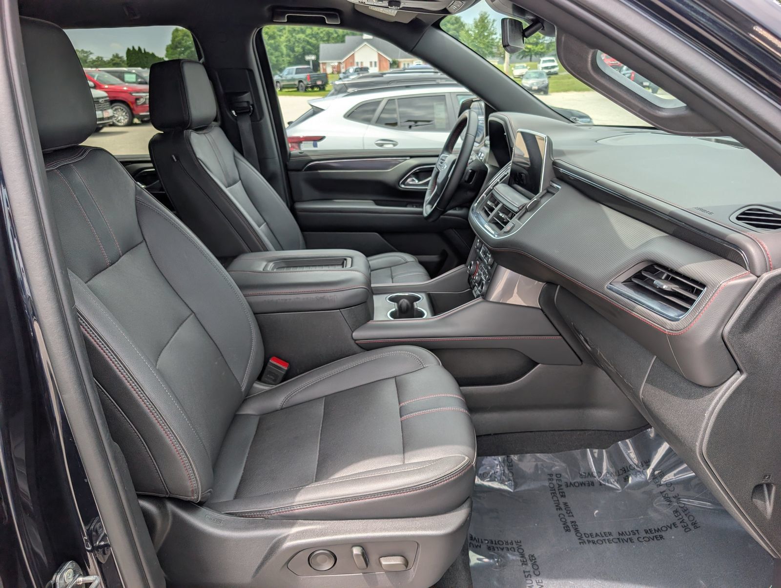 Used 2023 Chevrolet Tahoe RST AWD/4WD image 12