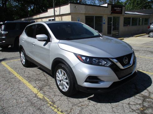 Used 2021 Nissan Rogue Sport S image 5