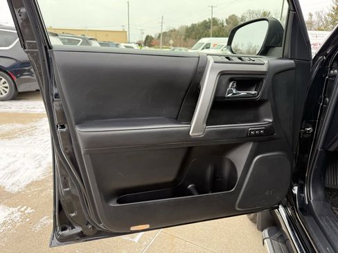 Used 2020 Toyota 4Runner Limited image 13