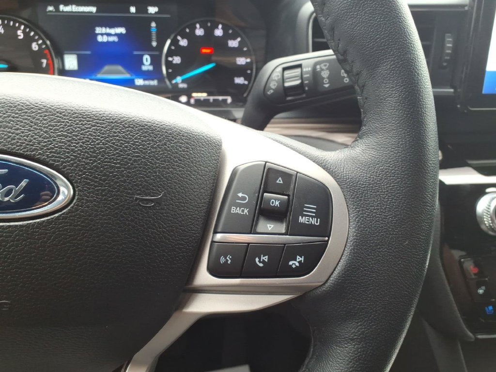 Certified 2022 Ford Explorer Limited w/ Equipment Group 301A AWD/4WD image 18
