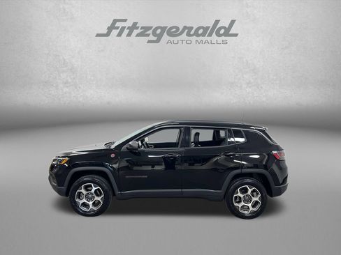 Used 2022 Jeep Compass Trailhawk w/ Trailhawk Elite Group AWD/4WD image 2