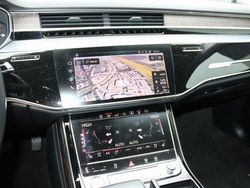 Used 2019 Audi A8 L 3.0T image 7