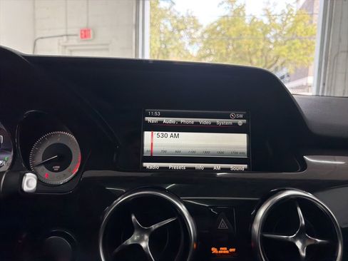 Used 2015 Mercedes-Benz GLK 350 2WD image 33