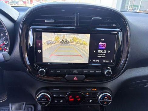 Used 2022 Kia Soul S image 18
