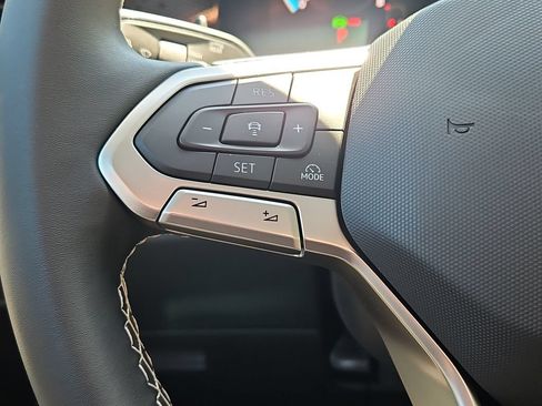 New 2026 Volkswagen Tiguan SE AWD/4WD image 15