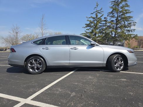 Certified 2023 Honda Accord EX image 20