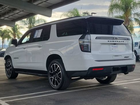 Used 2023 Chevrolet Suburban RST w/ Luxury Package AWD/4WD image 4