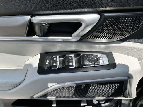 Used 2020 Kia Telluride S FWD image 14