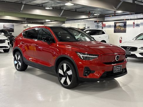 Certified 2023 Volvo C40 P8 Recharge Ultimate AWD/4WD image 1