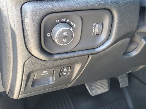 Used 2020 RAM 1500 Rebel w/ Leather & Sound Group w/ 2_W AWD/4WD image 9