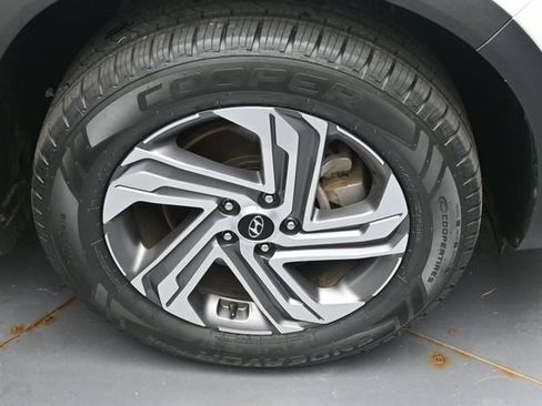 Used 2023 Hyundai Santa Fe SEL AWD/4WD image 10
