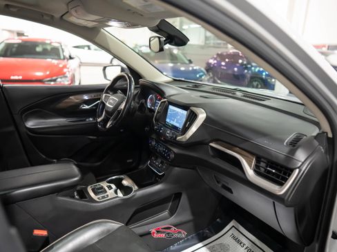 Used 2019 GMC Terrain Denali w/ Advanced Safety Package image 14