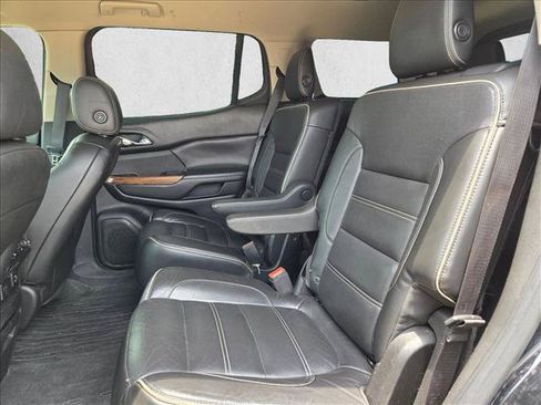 Used 2017 GMC Acadia Denali AWD/4WD image 18
