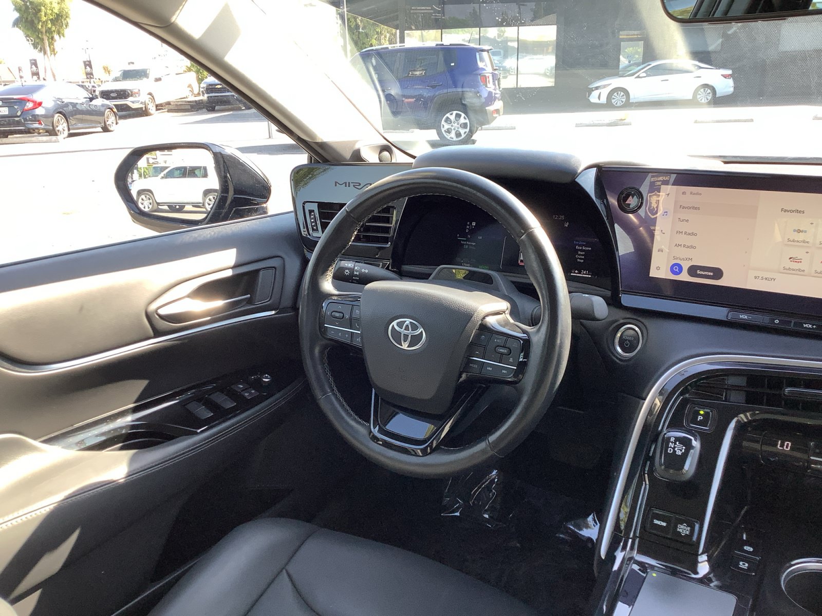 Used 2024 Toyota Mirai w/ Advanced Technology Package RWD image 21