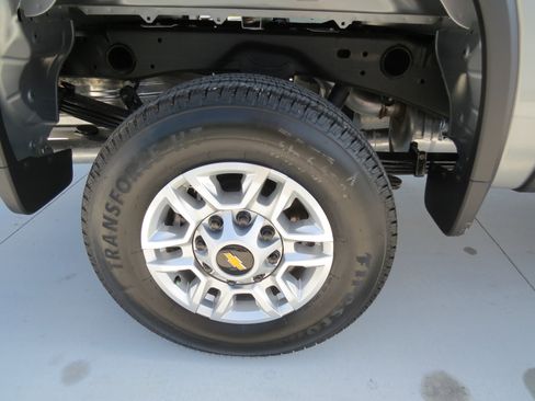 New 2026 Chevrolet Silverado 2500 LT AWD/4WD image 8