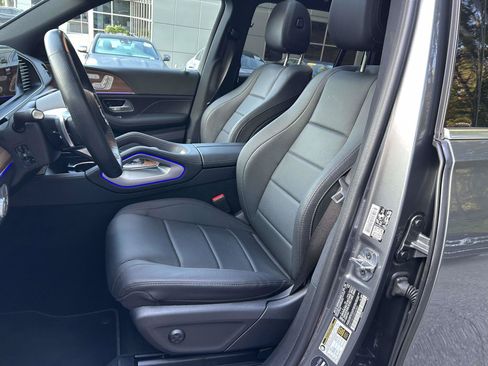 Certified 2025 Mercedes-Benz GLS 450 4MATIC image 23