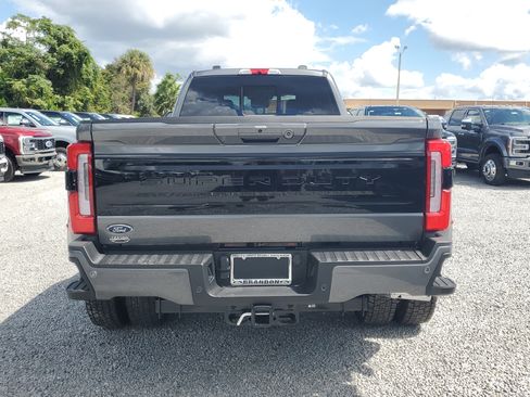 New 2026 Ford F450 Platinum w/ FX4 Off-Road Package image 8