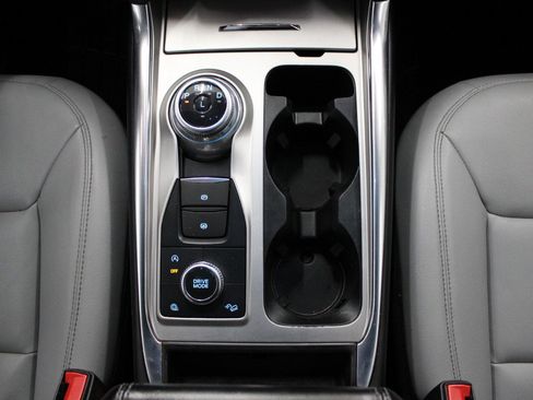 Used 2021 Ford Explorer XLT w/ Equipment Group 202A image 28