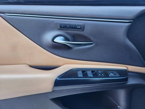 Used 2019 Lexus ES 350 image 24