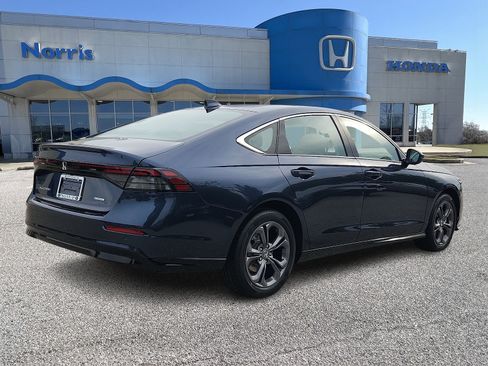 New 2025 Honda Accord EX-L image 4