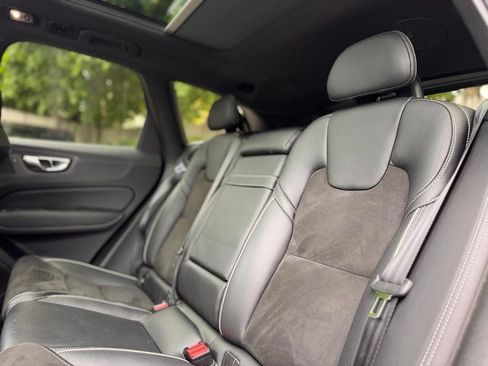 Used 2019 Volvo XC60 T6 R-Design w/ Protection Package AWD/4WD image 21