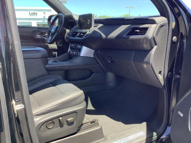 Used 2023 GMC Yukon SLT AWD/4WD image 37