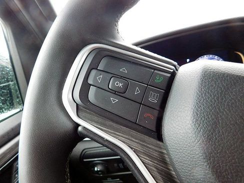 Used 2023 Jeep Wagoneer L Series II image 23