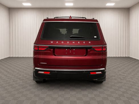 Used 2022 Jeep Wagoneer Series I w/ Convenience Group I AWD/4WD image 4