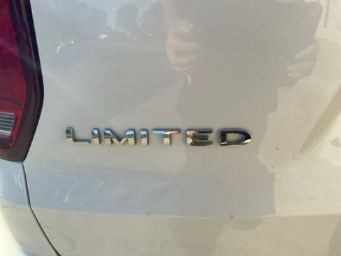 Used 2018 Ford Explorer Limited AWD/4WD image 30