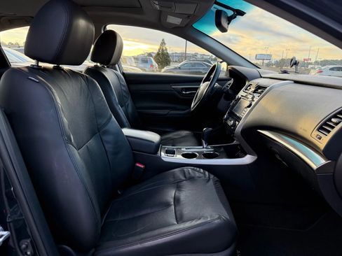 Used 2015 Nissan Altima 2.5 SL w/ Technology Package image 18