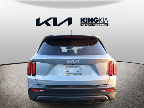 Certified 2023 Kia Sorento LX AWD/4WD image 4