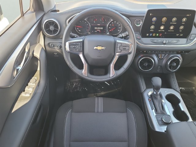 New 2026 Chevrolet Blazer LT FWD image 17