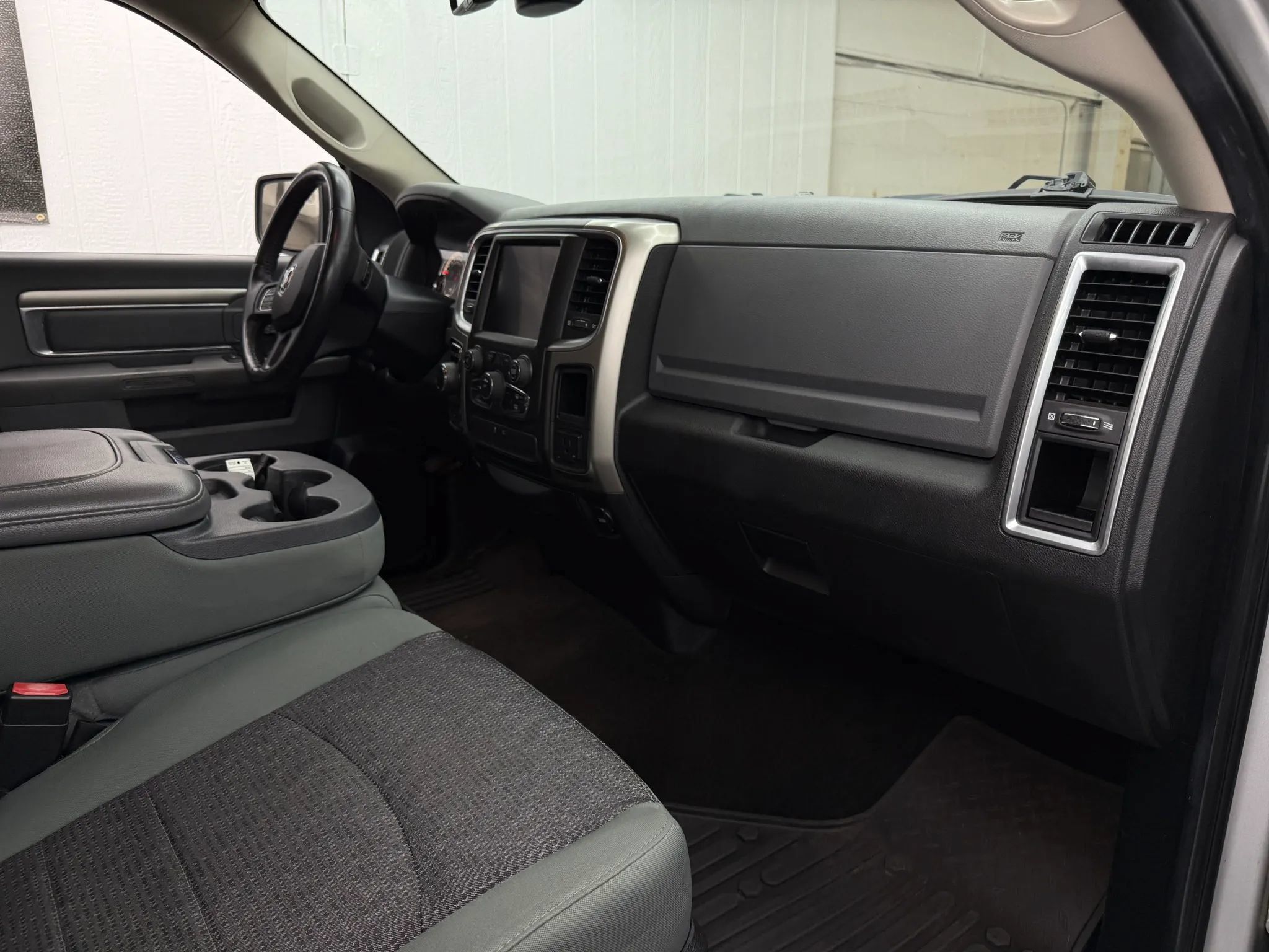 Used 2014 RAM 1500 Outdoorsman AWD/4WD image 7