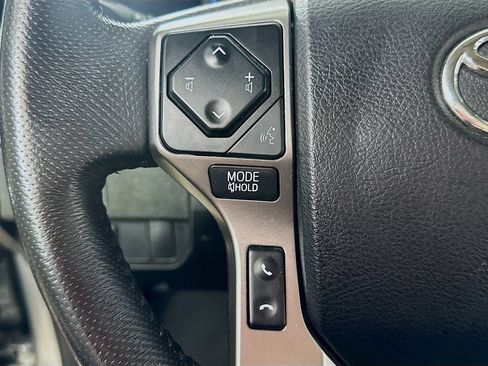 Used 2021 Toyota Tacoma SR5 RWD image 22