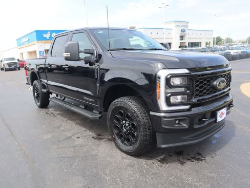 New 2026 Ford F250 4x4 Crew Cab Super Duty image 1