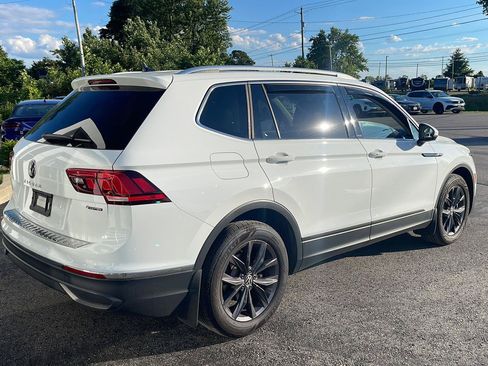Used 2024 Volkswagen Tiguan SE AWD/4WD image 4