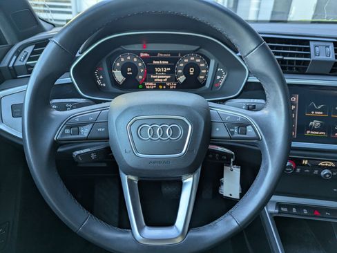 Used 2022 Audi Q3 2.0T Premium image 12