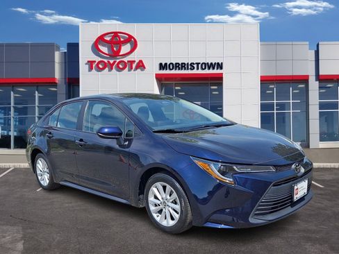 Certified 2023 Toyota Corolla LE w/ LE Premium Package FWD image 1