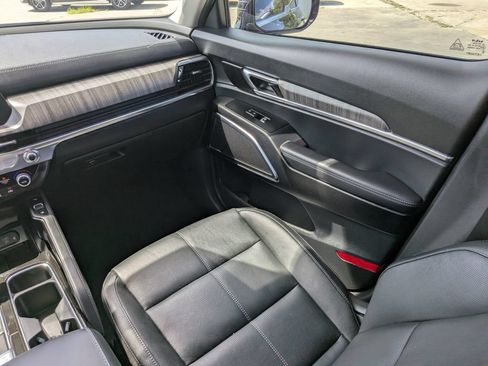 Certified 2024 Kia Telluride SX FWD image 18
