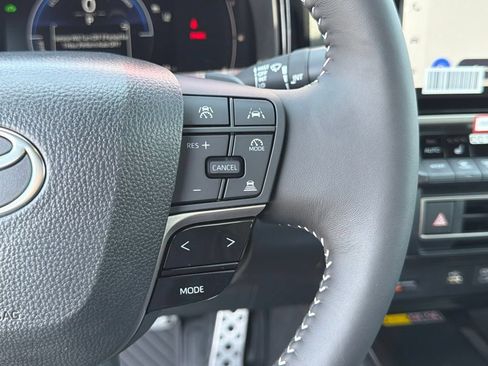 New 2026 Toyota Camry SE FWD image 25