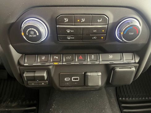 New 2026 Chevrolet Silverado 2500 Custom w/ Custom Value Package AWD/4WD image 31