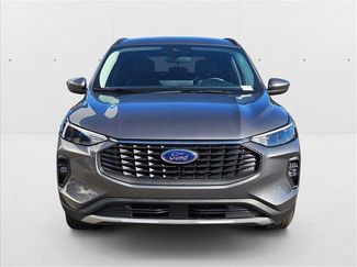 Used 2023 Ford Escape SE video 2