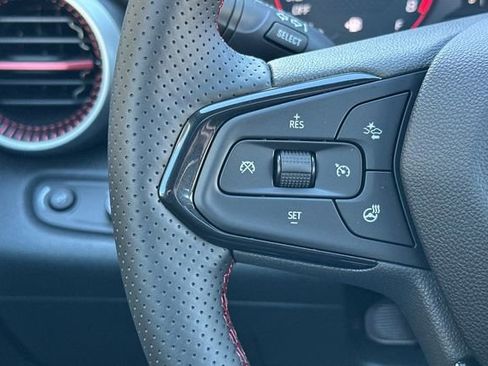 New 2026 Chevrolet Trax RS w/ Sunroof Package FWD image 29