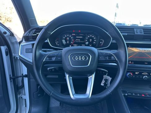 Used 2022 Audi Q3 2.0T Premium Plus w/ Premium Plus Package AWD/4WD image 48