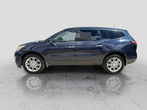 Used 2015 Chevrolet Traverse LT w/ Traveler's Package FWD image 3