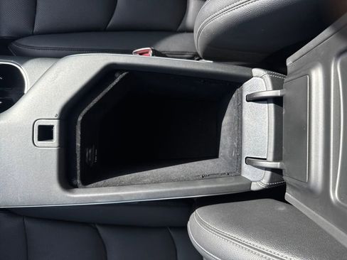 Used 2025 Genesis GV70 2.5T image 29