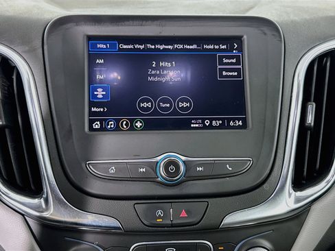 Used 2022 Chevrolet Equinox LT FWD image 16